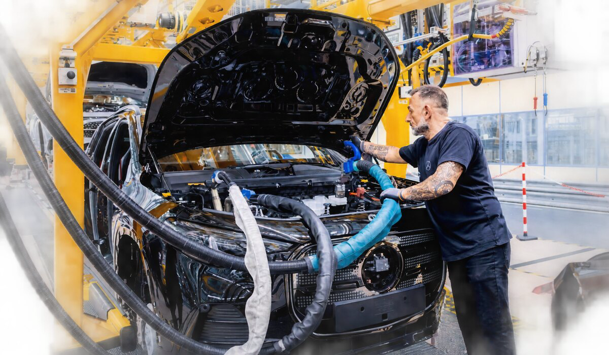 Mercedes avalia ampliar jornada e cortar benefícios na Alemanha
