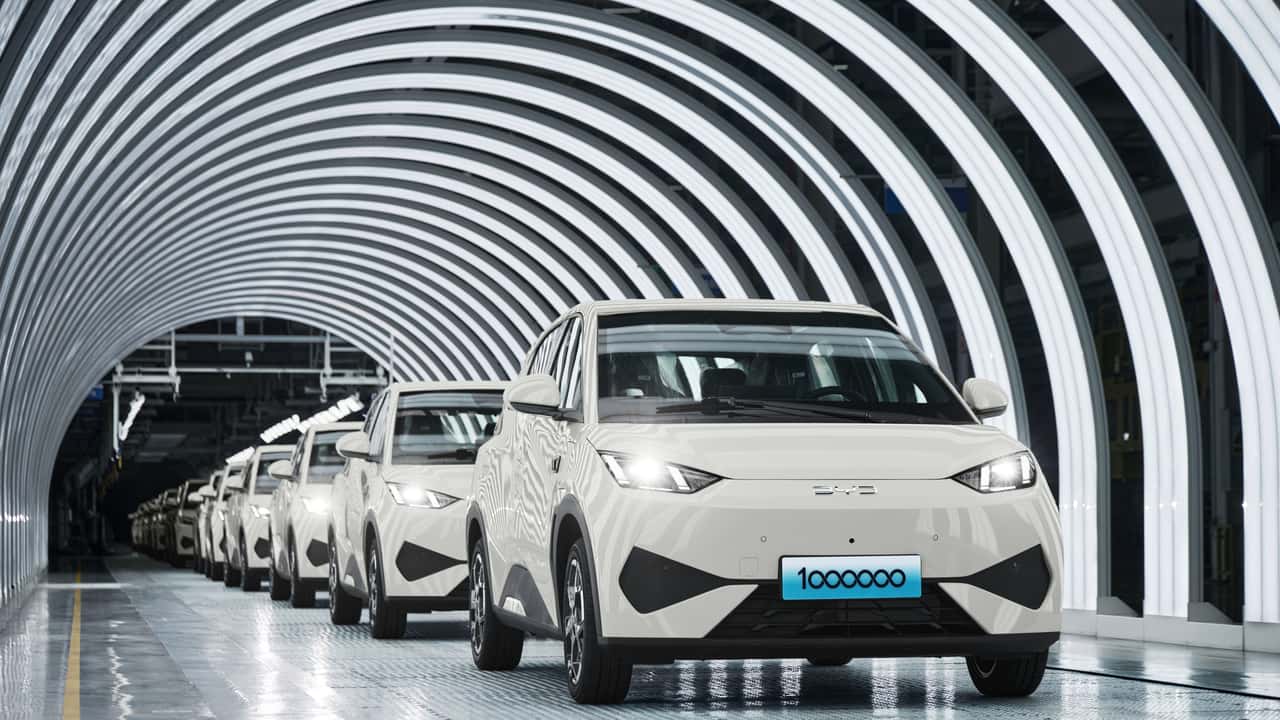Senado dos EUA discute lei para impedir venda e produção de carros chineses