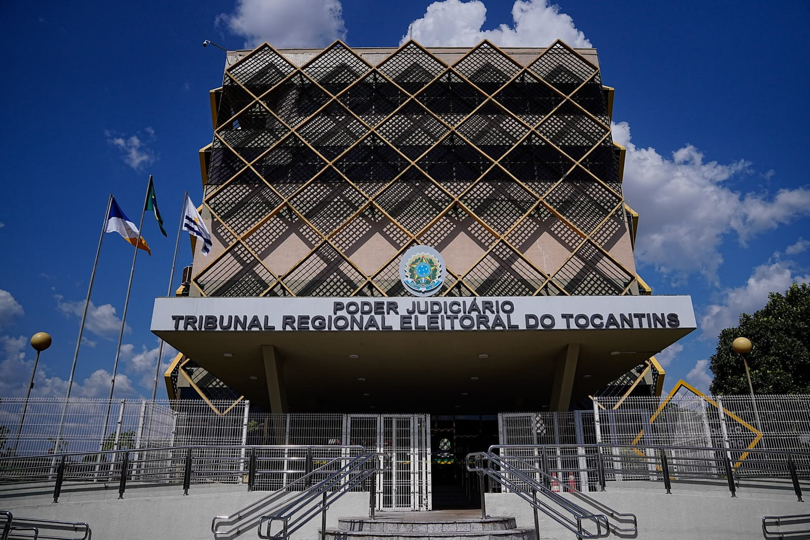 Fake News: Justiça manda Jornal Opção e Centro dos Bastidores retirarem conteúdos sobre Vicentinho
