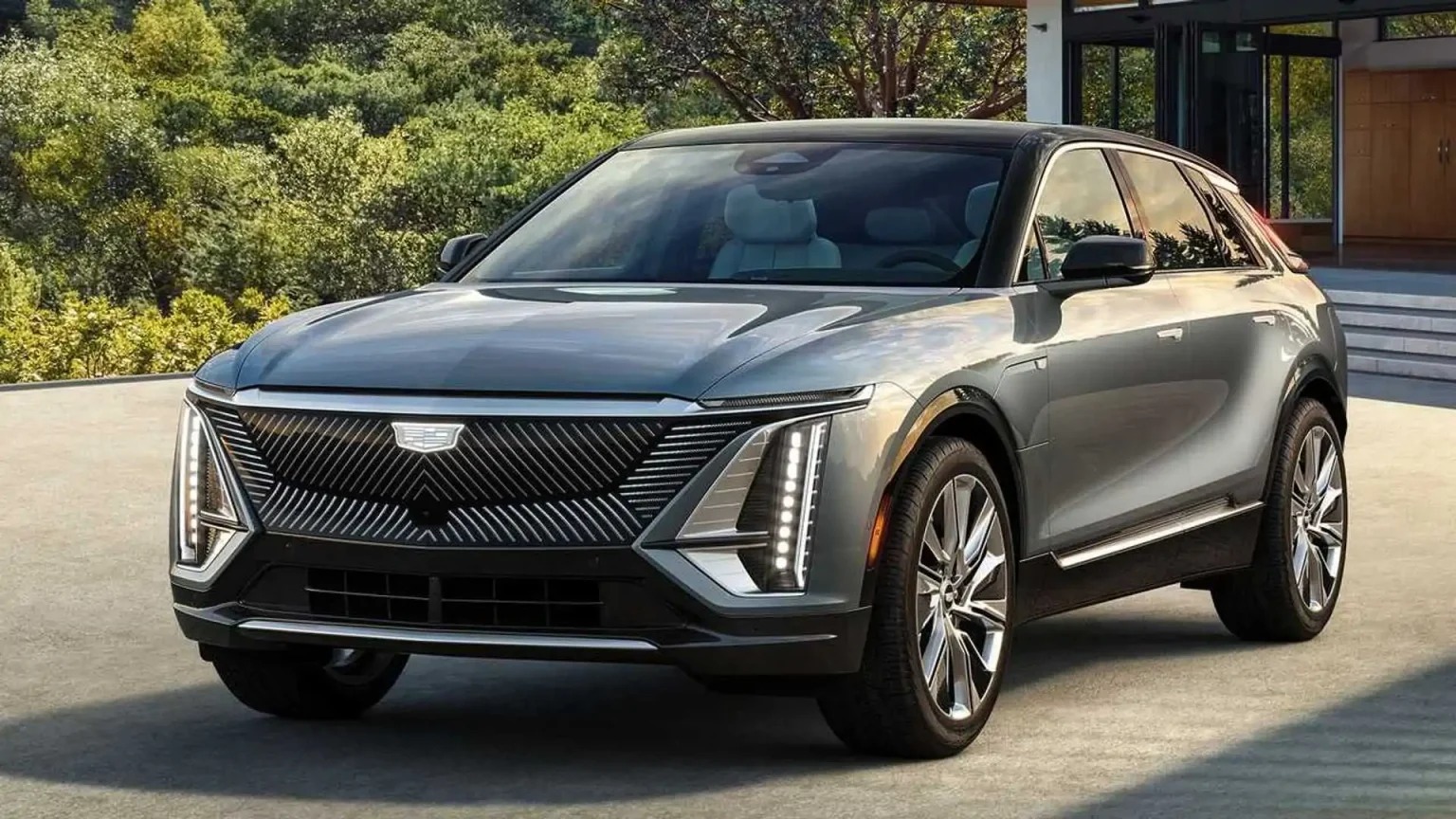 Cadillac estreia no Brasil com SUVs de até R$ 990 mil